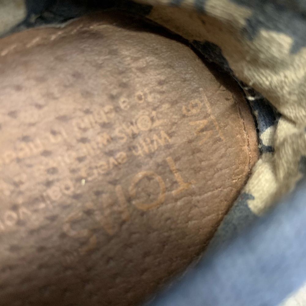 Toms - Picture 8 of 8